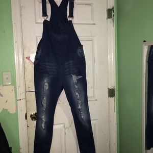 Fashion nova overalls